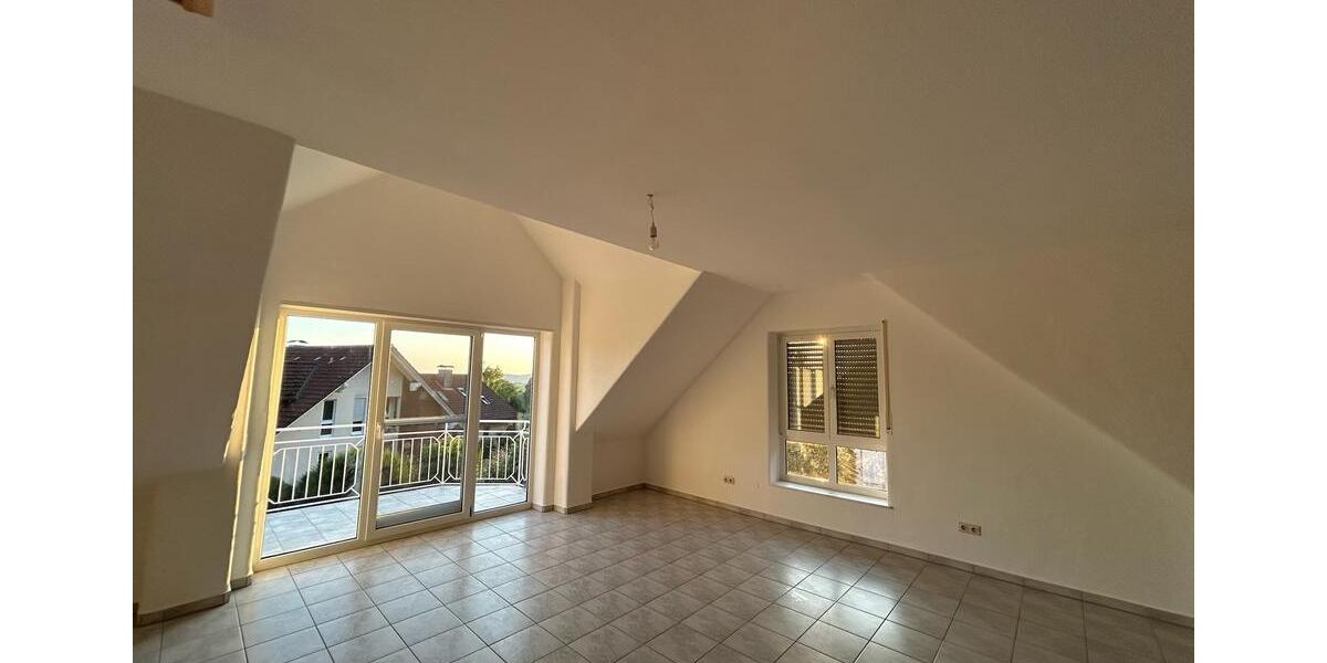 Maisonettenwohnung Hösbach - 3.5 Zimmer, 130 m&sup2;, 1.640&euro; | Angebot:25281057