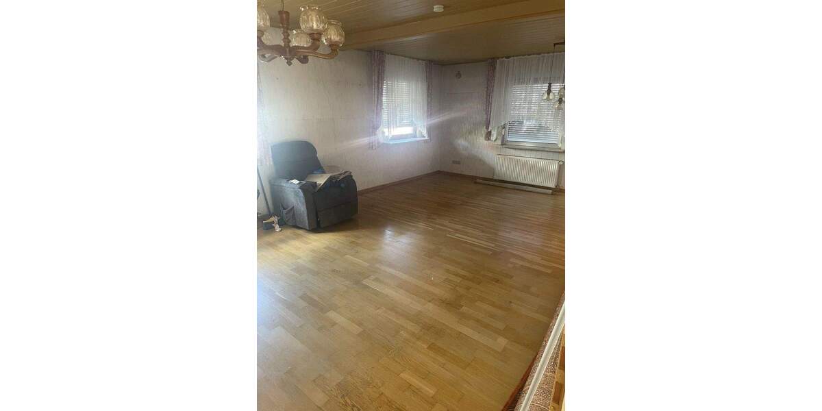 Doppelhaushälfte Frankfurt Harheim - 7 Zimmer, 170 m&sup2;, 600.000&euro; | Angebot:25820766