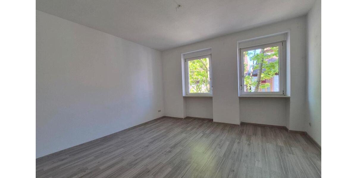 Etagenwohnung Großostheim - 2 Zimmer, 69 m&sup2;, 900&euro; | Angebot:26225279
