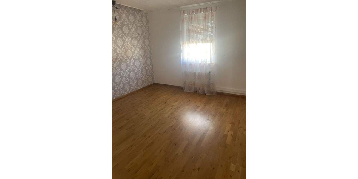 Doppelhaushälfte Frankfurt Harheim - 7 Zimmer, 170 m&sup2;, 600.000&euro; | Angebot:25820766