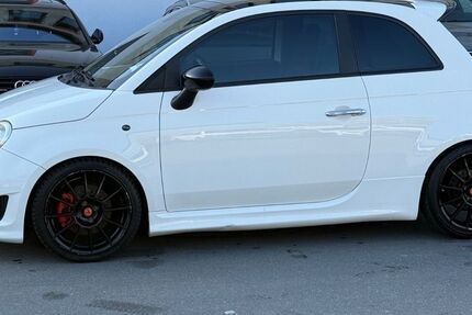 Abarth 595 77.000 km 12.999 &euro; Frankfurt am Main 60314