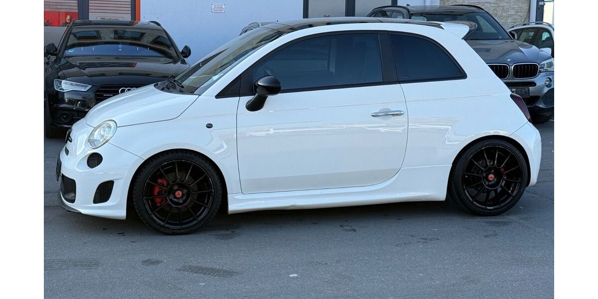 Abarth 595 77.000 km 12.999 &euro; Frankfurt am Main 60314