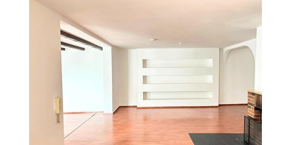 Etagenwohnung Dreieich - 3.5 Zimmer, 120 m&sup2;, 1.460&euro; | Angebot:26097921