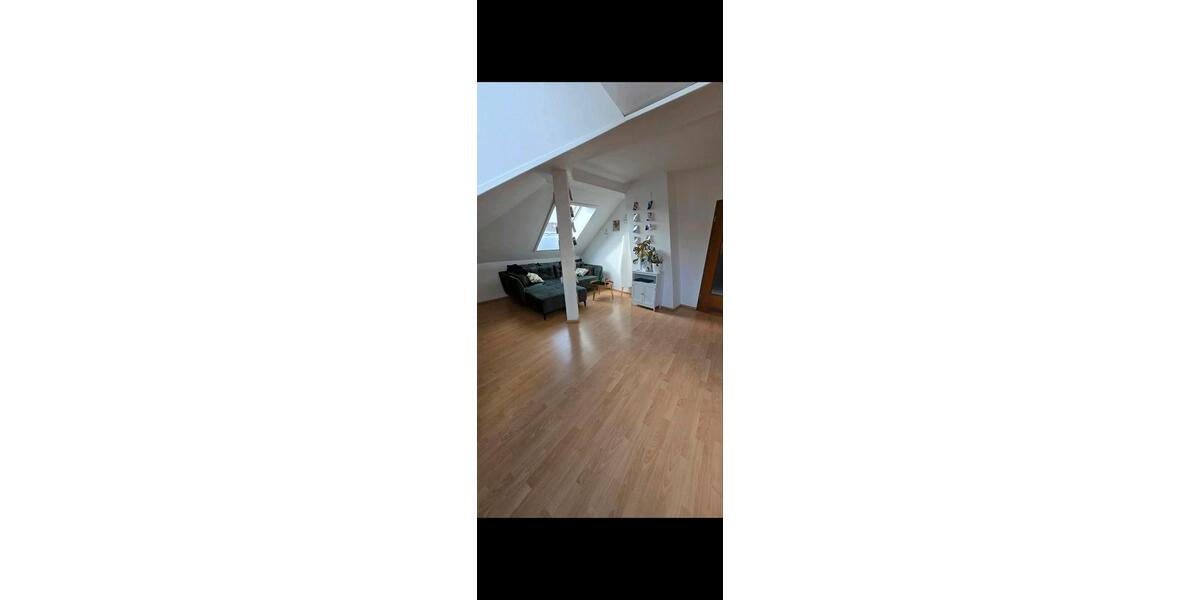 Dachgeschoßwohnung Offenbach am Main Buchrain - 3 Zimmer, 75 m&sup2;, 820&euro; | Angebot:25950854