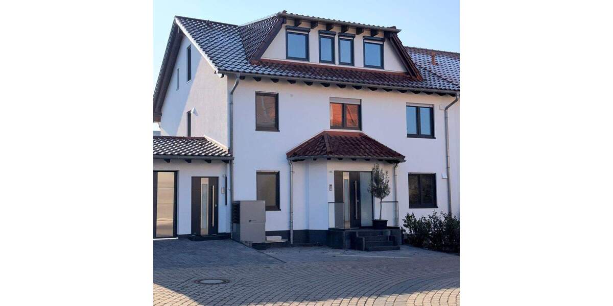 Einfamilienhaus Karben Burg-Gräfenrode - 1 Zimmer, 305 m&sup2;, 990.000&euro; | Angebot:25805648
