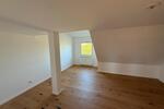 Dachgeschoßwohnung Hanau - 2 Zimmer, 91 m&sup2;, 1.050&euro; | Angebot:26383301