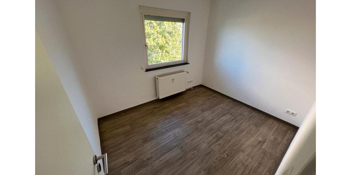 Etagenwohnung Obertshausen - 3 Zimmer, 65 m&sup2;, 990&euro; | Angebot:24816272