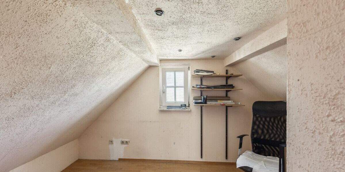 Einfamilienhaus Karben / Klein-Karben Klein-Karben - 6 Zimmer, 120 m&sup2;, 250.000&euro; | Angebot:25702318