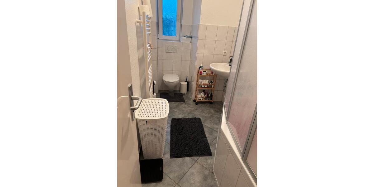 Etagenwohnung Offenbach am Main Bieberer Berg - 3 Zimmer, 60 m&sup2;, 1.200&euro; | Angebot:25403318