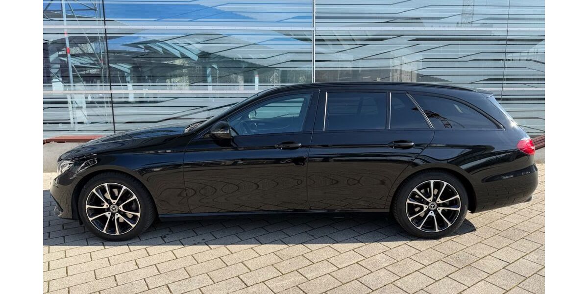 Mercedes-Benz E 220 294.500 km 15.999 &euro; Frankfurt am/Main 60389