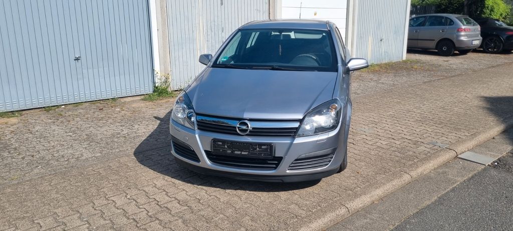 Opel Astra 199.877 km 2.850 &euro; Schwalbach am Taunus 65824