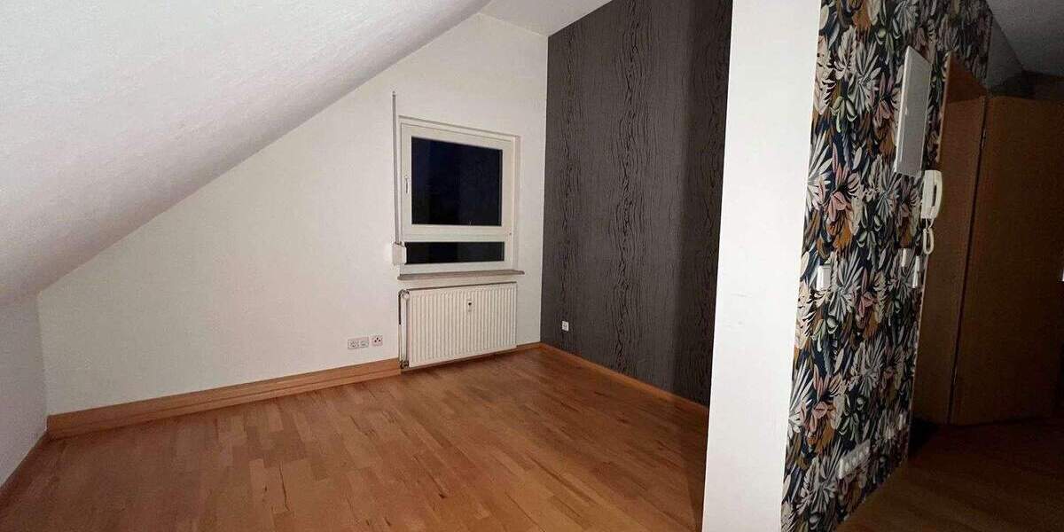 Mehrfamilienhaus, Wohnhaus Frankfurt am Main Schwanheim - 369.000&euro; | Angebot:25706154
