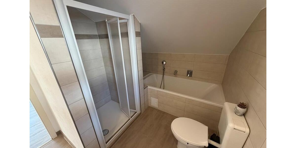 Etagenwohnung Kelsterbach - 4 Zimmer, 90 m&sup2;, 1.700&euro; | Angebot:25960484