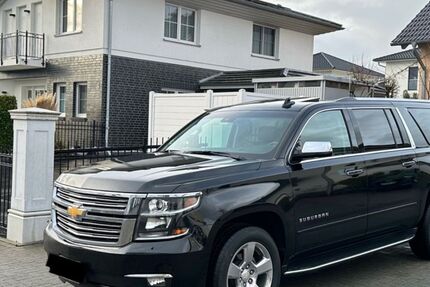 Chevrolet Suburban 62.000 km 41.500 &euro; Bad soden am Taunus 65812
