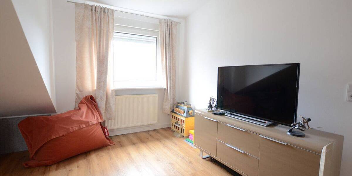 Einfamilienhaus Schwalbach am Taunus - 6 Zimmer, 248 m&sup2;, 1.490.000&euro; | Angebot:25939637