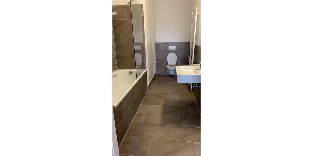 Terrassenwohnung Frankfurt am Main Ostend - 2 Zimmer, 83 m&sup2;, 1.791&euro; | Angebot:25887659