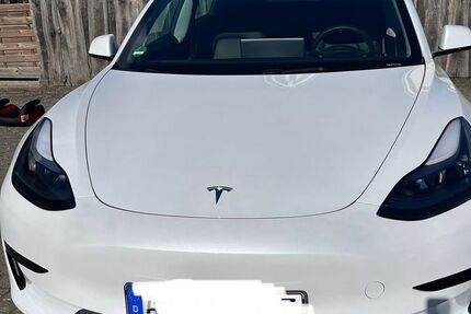 Tesla Model 3 51.500 km 26.500 &euro; Mainaschaff 63814