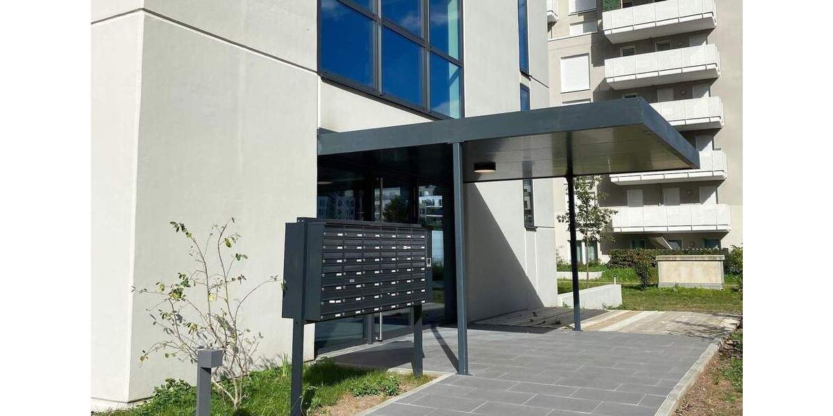 Etagenwohnung Frankfurt am Main Schwanheim - 2 Zimmer, 90 m&sup2;, 1.510&euro; | Angebot:25968652