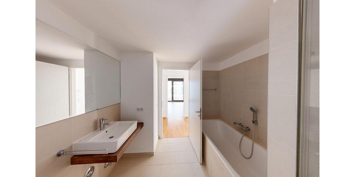 Etagenwohnung Frankfurt am Main - 2 Zimmer, 71 m&sup2;, 1.765&euro; | Angebot:25509900