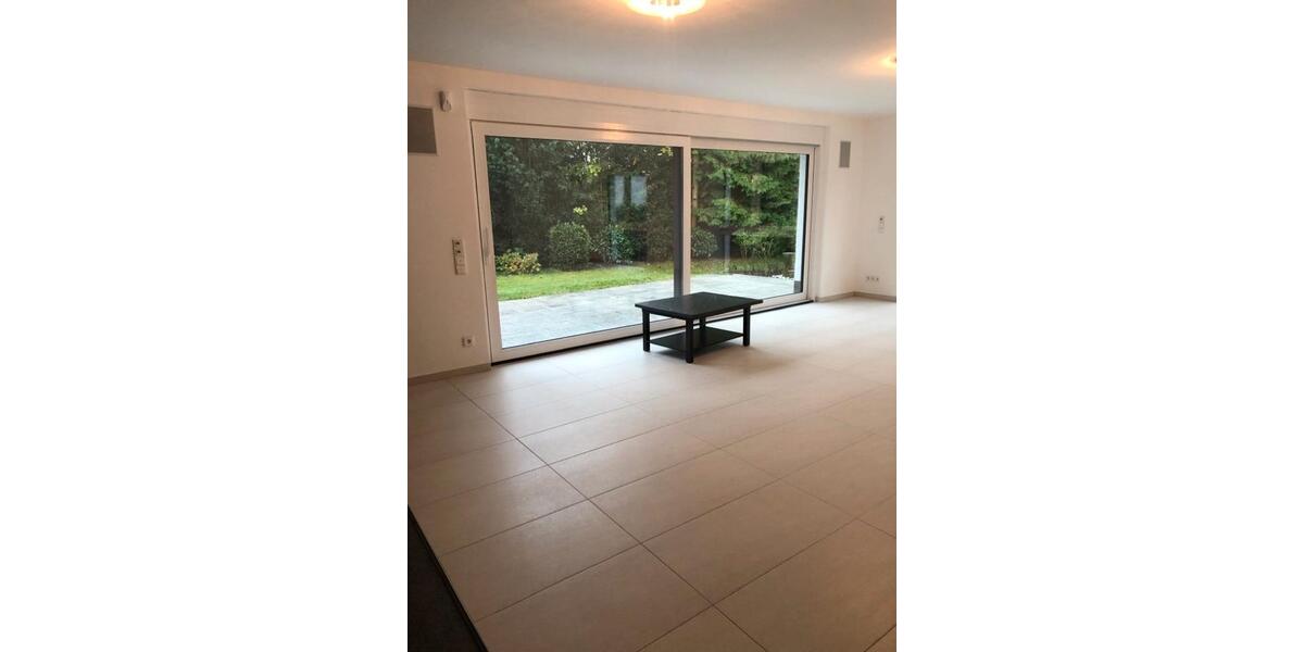 Einfamilienhaus Dreieich - 9 Zimmer, 300 m&sup2;, 4.390&euro; | Angebot:26336525