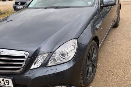 Mercedes-Benz E 250 186.000 km 9.300 &euro; Maintal 63477