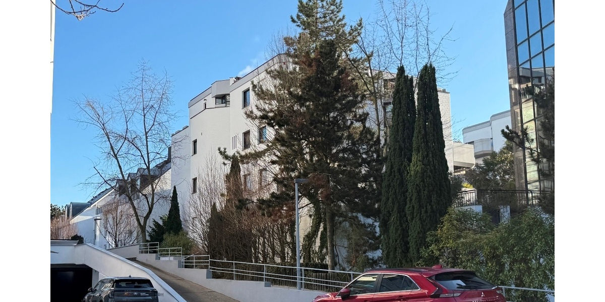 Hochwertige 3-Zimmer-Eigentumswohnung mit zwei Balkonen in begehrter Lage von Frankfurt-Sachsenhausen - Etagenwohnung Frankfurt Oberrad | Angebot:24762533