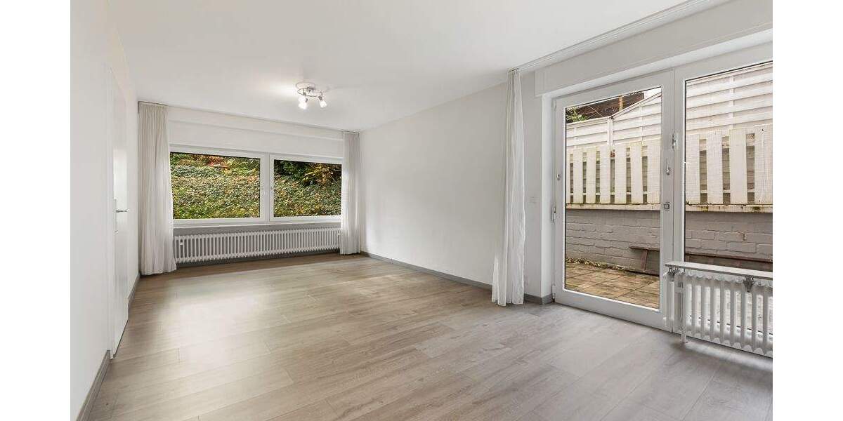 Bungalow Neu-Isenburg Zeppelinheim - 7 Zimmer, 201 m&sup2;, 1.150.000&euro; | Angebot:25688107