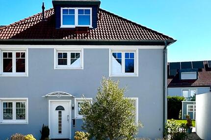 Haus Bad Vilbel - 7 Zimmer, 207 m&sup2;, 1.099.000&euro; | Angebot:26057633