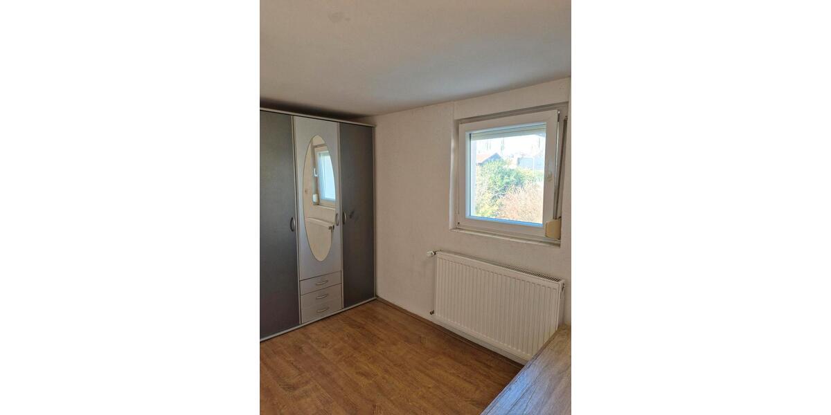 Etagenwohnung Frankfurt am Main Bonames - 1 Zimmer, 14 m&sup2;, 400&euro; | Angebot:25830887