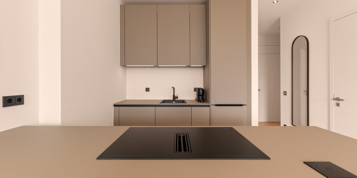 Etagenwohnung Frankfurt am Main Ostend - 2 Zimmer, 69 m&sup2;, 2.570&euro; | Angebot:25737548