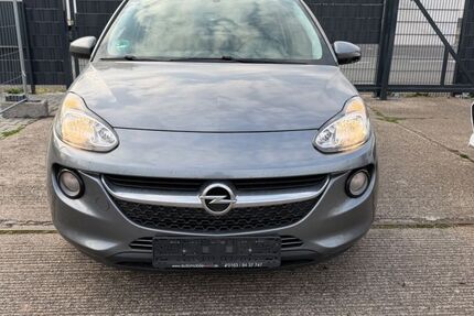 Opel Adam 143.218 km 3.000 &euro; Frankfurt am main 60386