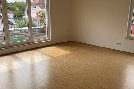 Wohnung Oberursel (Taunus) - 4 Zimmer, 124 m&sup2;, 2.400&euro; | Angebot:27583352