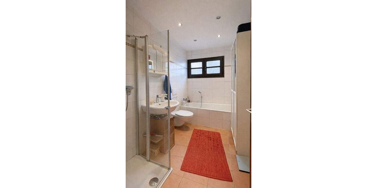 Einfamilienhaus Karben Rendel - 8 Zimmer, 226 m&sup2;, 749.000&euro; | Angebot:25671395