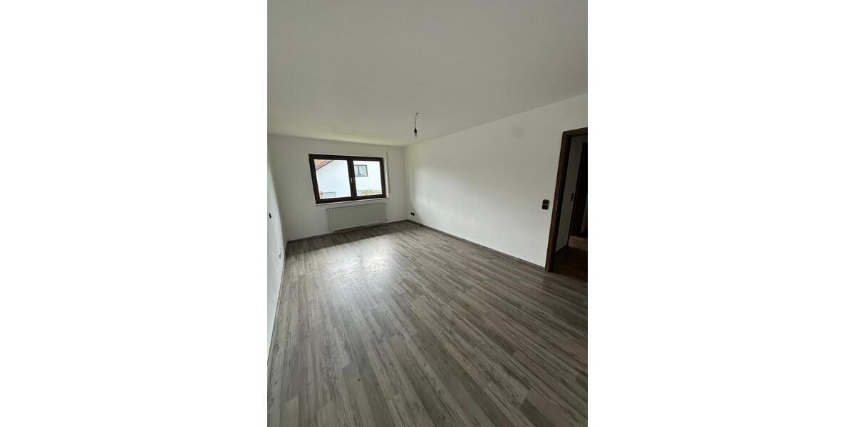 Einfamilienhaus Freigericht - 9 Zimmer, 268 m&sup2;, 585.000&euro; | Angebot:25299987