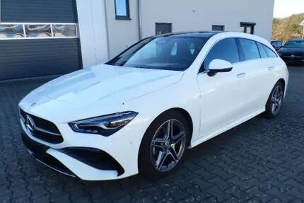 Mercedes-Benz CLA 180 Shooting Brake 17.151 km 32.200 &euro; Blankenbach 63825