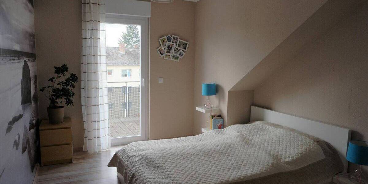 Etagenwohnung Frankfurt am Main Niederrad - 4 Zimmer, 133 m&sup2;, 2.000&euro; | Angebot:26819957
