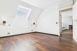 Exklusives Maisonette-Penthouse mit EBK, Whirlpool, Sauna & 2 TG-Stellplätzen - provisionsfrei - Maisonettenwohnung Karben / Petterweil Petterweil | Angebot:24951224