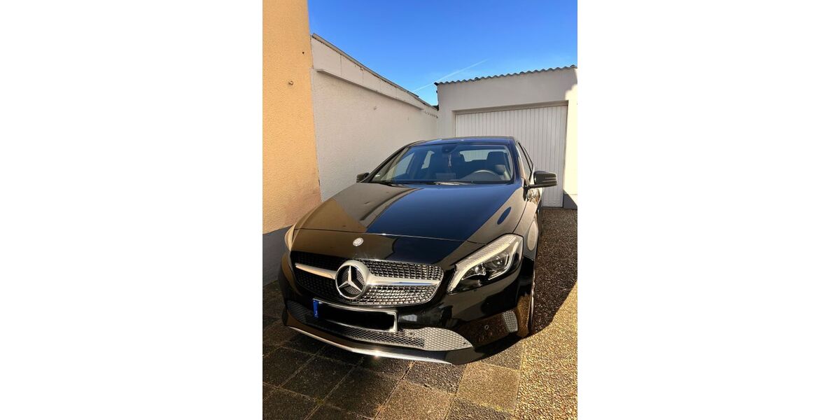 Mercedes-Benz A 180 121.000 km 15.990 &euro; Dreieich 63303