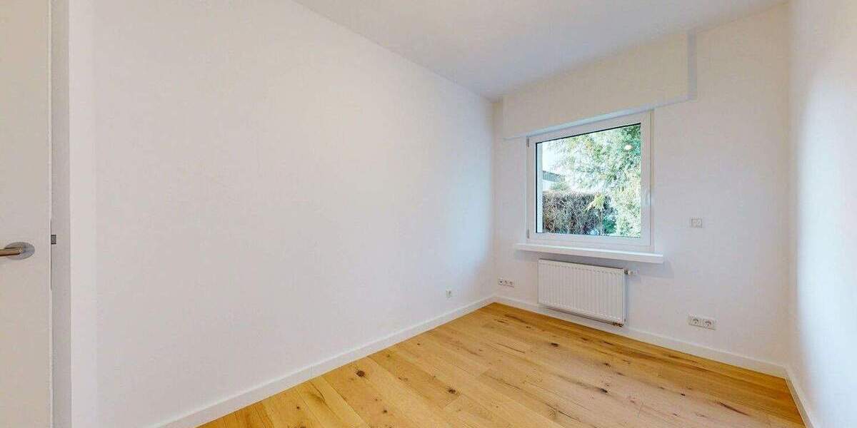 Einfamilienhaus Frankfurt am Main Niederursel - 3 Zimmer, 137 m&sup2;, 1.080.000&euro; | Angebot:25663791