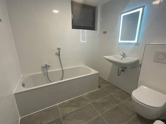 Einfamilienhaus Gelnhausen Haitz - 8 Zimmer, 354 m&sup2;, 950.000&euro; | Angebot:25685325