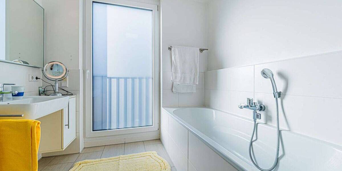 Etagenwohnung Frankfurt am Main Sachsenhausen - 3 Zimmer, 92 m&sup2;, 2.990&euro; | Angebot:26819685