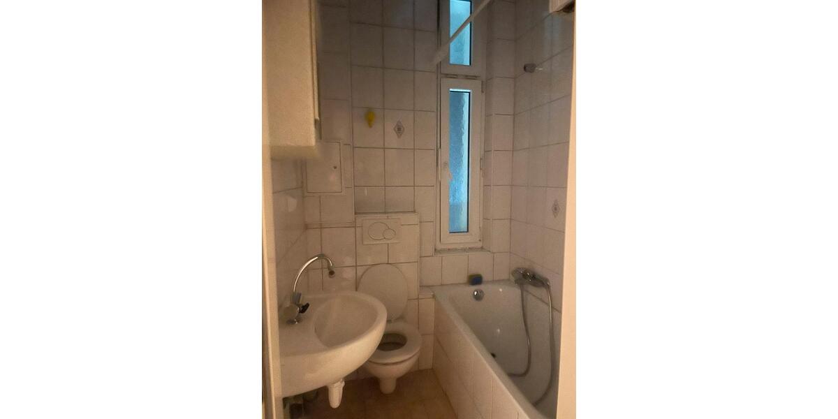 Etagenwohnung Frankfurt am Main Bockenheim - 1 Zimmer, 45 m&sup2;, 950&euro; | Angebot:24813650