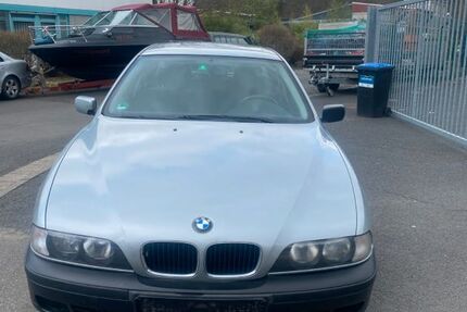 BMW 520 154.000 km 1.499 &euro; Hanau 63457