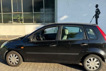 Ford Fiesta 236.000 km 700 &euro; Glauburg 63695