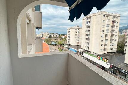 Haus Frankfurt am Main Westend Süd - 5 Zimmer, 140 m&sup2;, 350.000&euro; | Angebot:24720124