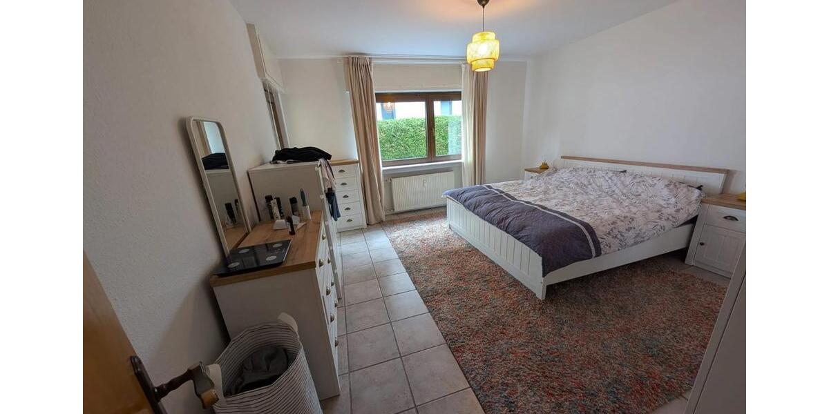 Erdgeschoßwohnung Bad Vilbel - 3 Zimmer, 94 m&sup2;, 1.300&euro; | Angebot:25900521