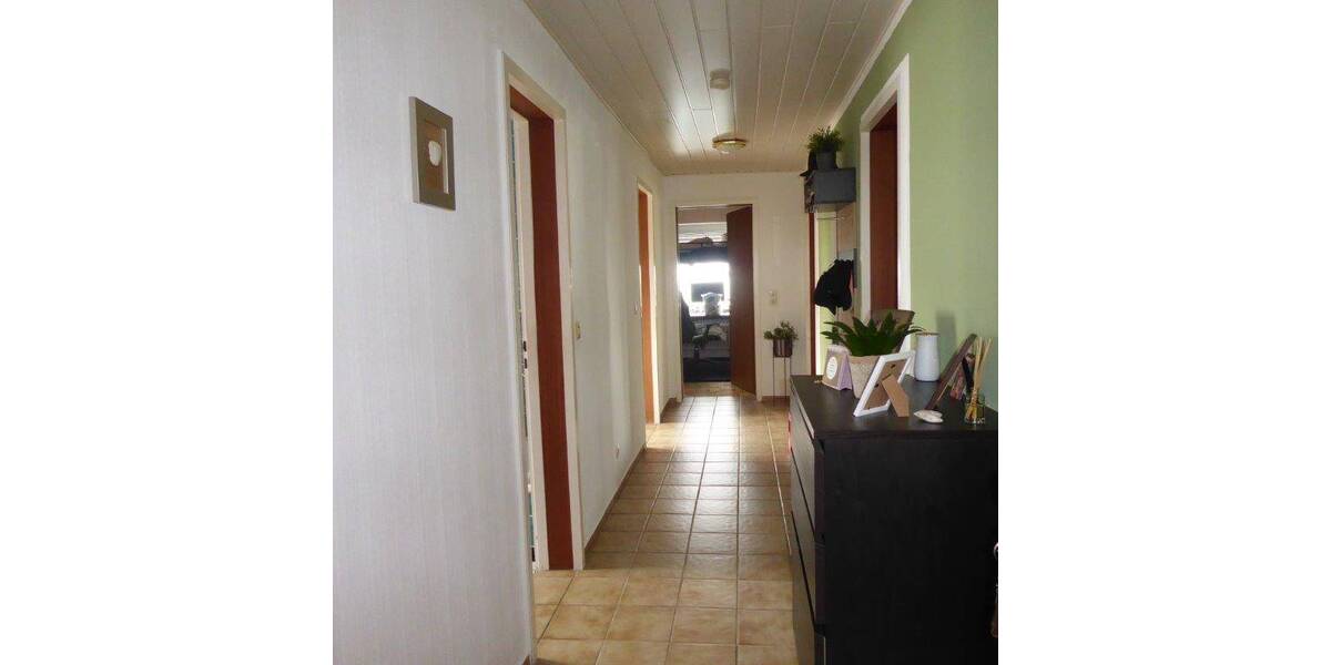 Etagenwohnung Friedrichsdorf - 4 Zimmer, 90 m&sup2;, 990&euro; | Angebot:26453427