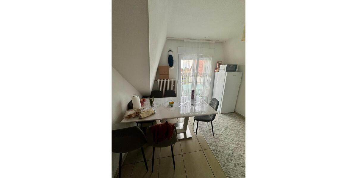 Dachgeschoßwohnung Hanau - 3 Zimmer, 85 m&sup2;, 750&euro; | Angebot:26132881