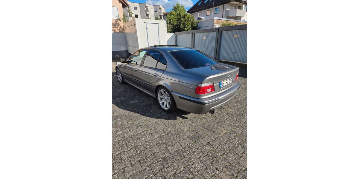 BMW 530 308.000 km 8.000 &euro; Obertshausen 63179