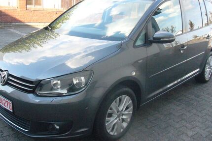 VW Touran 114.000 km 9.500 &euro; Langen 63225